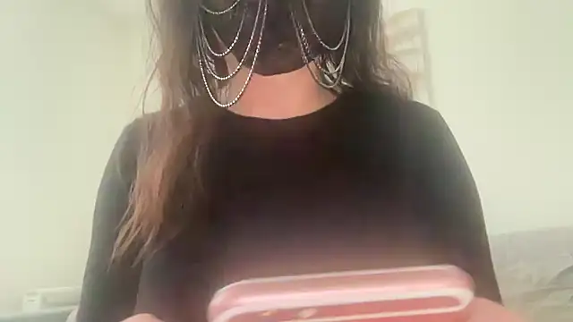 Serena 4you online show from May 2026 04:32:01 PM