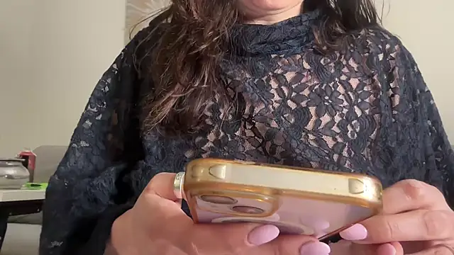 Snapshot of Serena_4you chatting on November 2025 03:42:02 AM Serena 4you online show from November 2025 03:42:02 AM