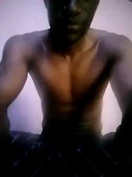 Snapshot of 12fitman chatting on November 2025 03:44:02 PM 12fitman online show from November 2025 03:44:02 PM