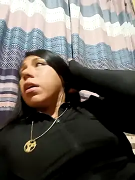 Karenn12 online show from November 2025 03:33:02 AM