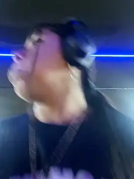 Karenn12 online show from November 2025 02:14:02 AM