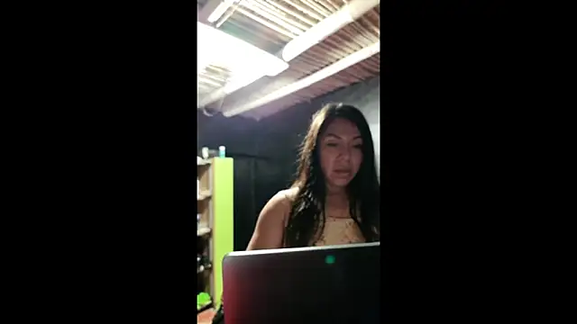 Karenn12 online show from March 2026 07:37:01 AM