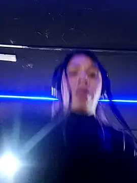 Karenn12 online show from October 2025 02:19:01 AM