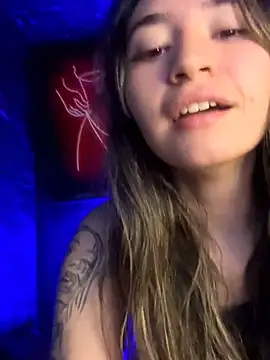 Snapshot of Sophie_LS chatting on September 2025 12:57:02 AM Sophie LS online show from September 2025 12:57:02 AM