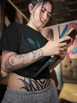 Sophie LS online show from April 2026 01:07:02 PM