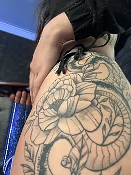 Sophie LS online show from January 2026 02:12:01 PM