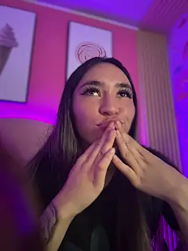 Sophie LS online show from January 2026 02:13:01 PM