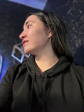 Sophie LS online show from January 2026 03:15:02 PM