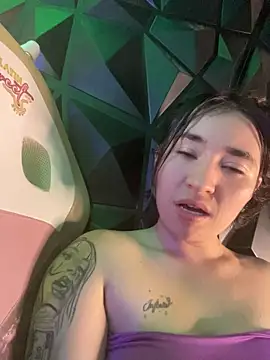 Sophie LS online show from October 2025 02:00:02 AM