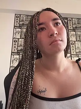 Sophie LS online show from February 2026 12:37:01 PM