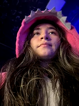 Snapshot of Sophie_LS chatting on October 2025 02:45:01 AM Sophie LS online show from October 2025 02:45:01 AM