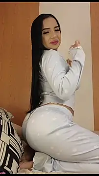 Snapshot of Alissfressa chatting on June 2026 04:43:02 AM Alissfressa online show from June 2026 04:43:02 AM