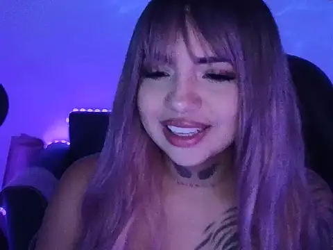 Snapshot of Alissfressa chatting on April 2026 01:51:02 AM Alissfressa online show from April 2026 01:51:02 AM