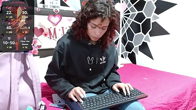 Snapshot of be_sinners chatting on February 2025 02:06:01 AM be sinners online show from February 2025 02:06:01 AM