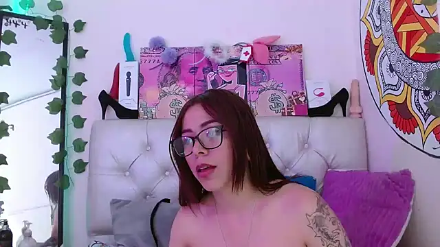 sarawiliamx online show from February 2025 08:38:01 AM