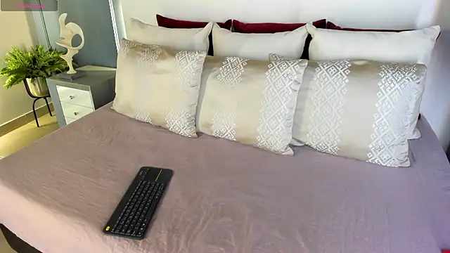 IvyEllis online show from March 2026 11:35:01 AM