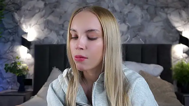 AftonConnett online show from April 2026 02:02:01 AM