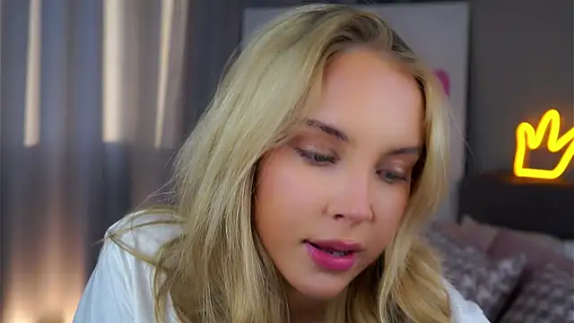 Snapshot of AftonConnett chatting on October 2025 01:06:02 AM AftonConnett online show from October 2025 01:06:02 AM