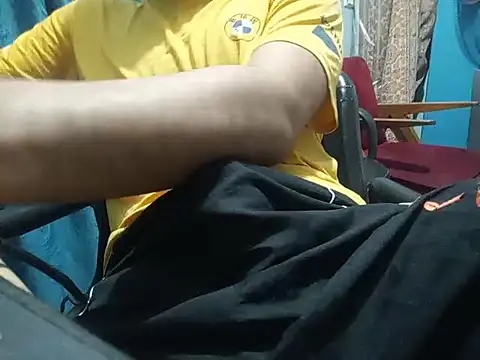 SALLY OMAR  online show from April 2026 07:37:01 PM