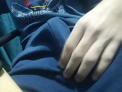 SALLY OMAR  online show from April 2026 09:07:02 PM