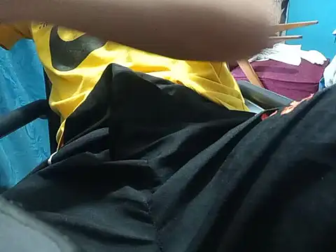 Snapshot of SALLY_OMAR_ chatting on May 2026 01:44:02 PM SALLY OMAR online show from May 2026 01:44:02 PM