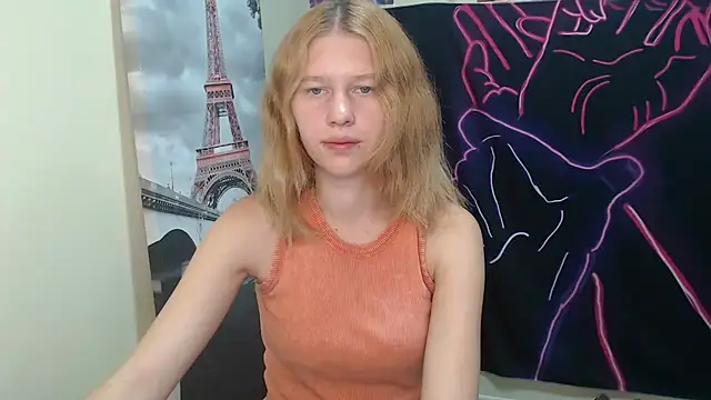 Snapshot of StellaCRL chatting on September 2025 06:20:02 AM StellaCRL online show from September 2025 06:20:02 AM