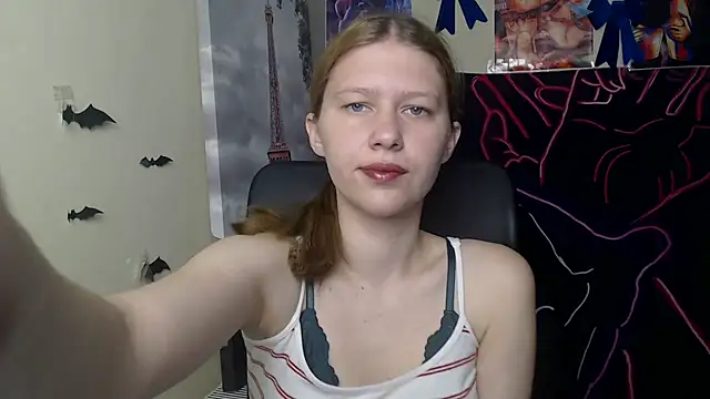 Snapshot of StellaCRL chatting on May 2026 06:17:01 AM StellaCRL online show from May 2026 06:17:01 AM