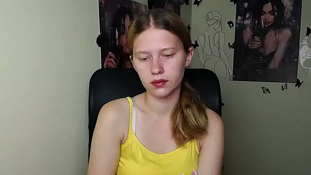 Snapshot of StellaCRL chatting on June 2026 06:24:02 AM StellaCRL online show from June 2026 06:24:02 AM