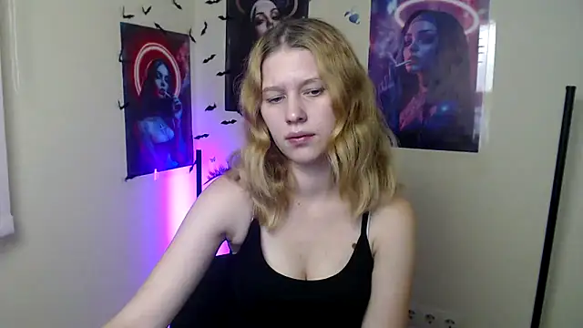 StellaCRL online show from November 2025 06:12:01 PM