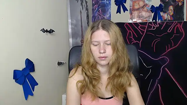 Snapshot of StellaCRL chatting on July 2026 12:06:01 PM StellaCRL online show from July 2026 12:06:01 PM