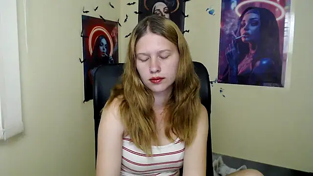 Snapshot of StellaCRL chatting on June 2026 06:54:02 AM StellaCRL online show from June 2026 06:54:02 AM