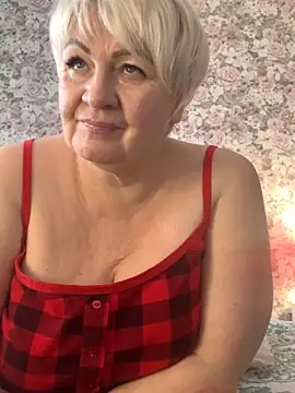 Snapshot of Laura_Millf chatting on February 2025 01:28:01 PM Laura Millf online show from February 2025 01:28:01 PM