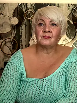 Snapshot of Laura_Millf chatting on October 2025 03:36:02 PM Laura Millf online show from October 2025 03:36:02 PM