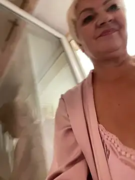 Laura Millf online show from July 2026 10:21:02 AM