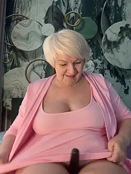 Laura Millf online show from February 2026 02:52:01 PM