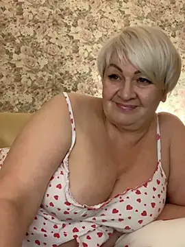 Snapshot of Laura_Millf chatting on March 2025 05:09:01 PM Laura Millf online show from March 2025 05:09:01 PM