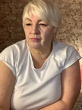 Snapshot of Laura_Millf chatting on March 2025 07:17:01 PM Laura Millf online show from March 2025 07:17:01 PM