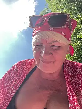 Laura Millf online show from July 2026 11:39:02 AM