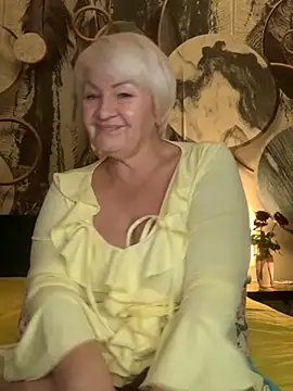 Snapshot of Laura_Millf chatting on November 2025 04:39:02 PM Laura Millf online show from November 2025 04:39:02 PM