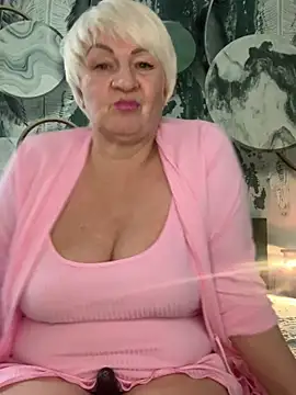 Laura Millf online show from February 2026 01:54:01 PM