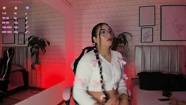 Lizzie-Evans online show from February 2026 12:05:01 PM