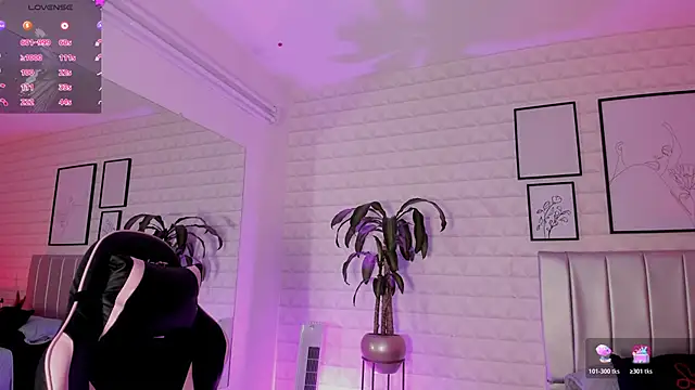 Lizzie-Evans online show from February 2026 12:04:01 PM