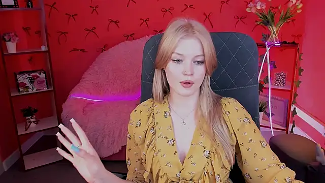 Snapshot of GraceGlamour chatting on March 2025 11:29:02 AM GraceGlamour online show from March 2025 11:29:02 AM
