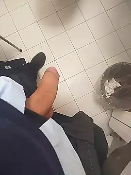 ptrz990 online show from January 2026 03:19:01 PM