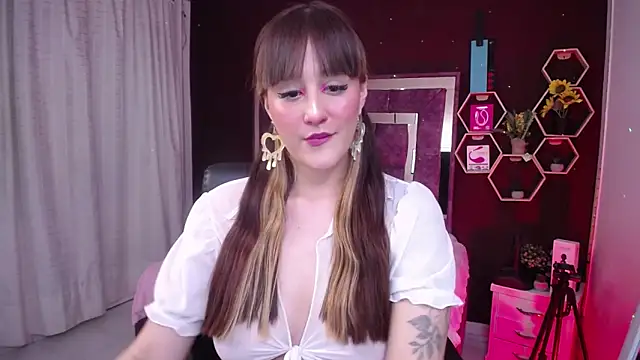 Snapshot of AnabelleGron chatting on October 2025 11:16:01 PM AnabelleGron online show from October 2025 11:16:01 PM