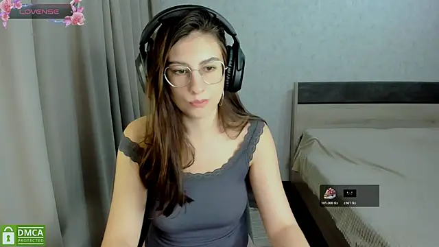 briannababy  online show from December 2025 01:48:02 PM