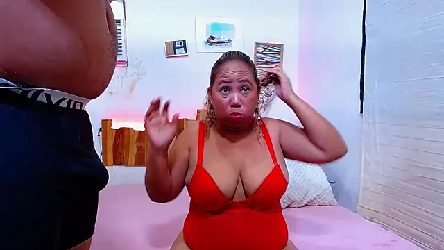 lucasandSofi online show from April 2026 07:54:02 PM