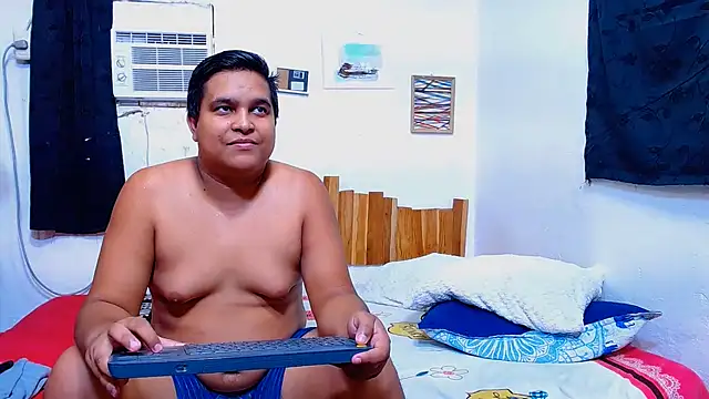 lucasandSofi online show from July 2026 07:57:02 PM