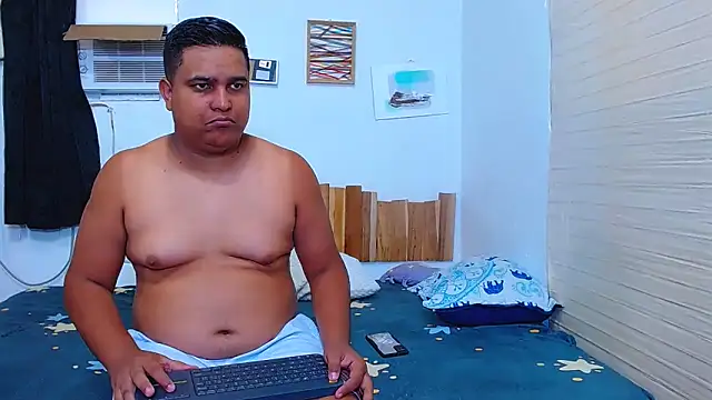 lucasandSofi online show from October 2025 07:15:01 PM