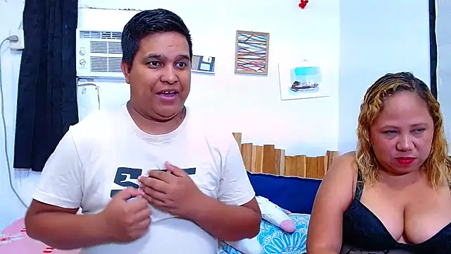 lucasandSofi online show from November 2025 08:24:02 PM